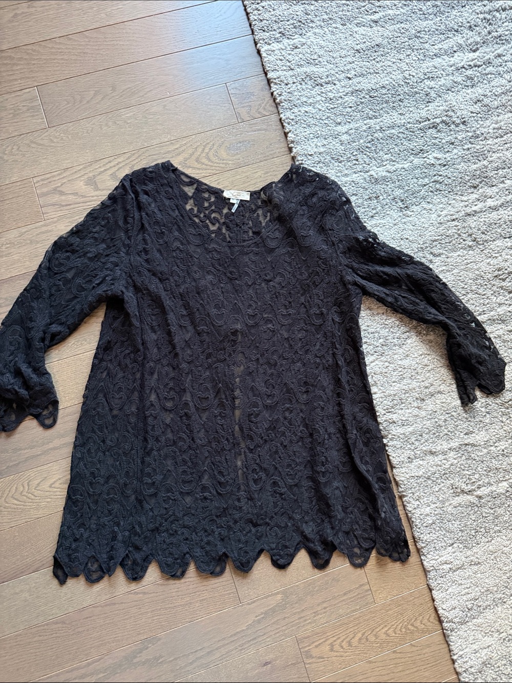 Black Lace Long-Sleeve Women's Top with back slit